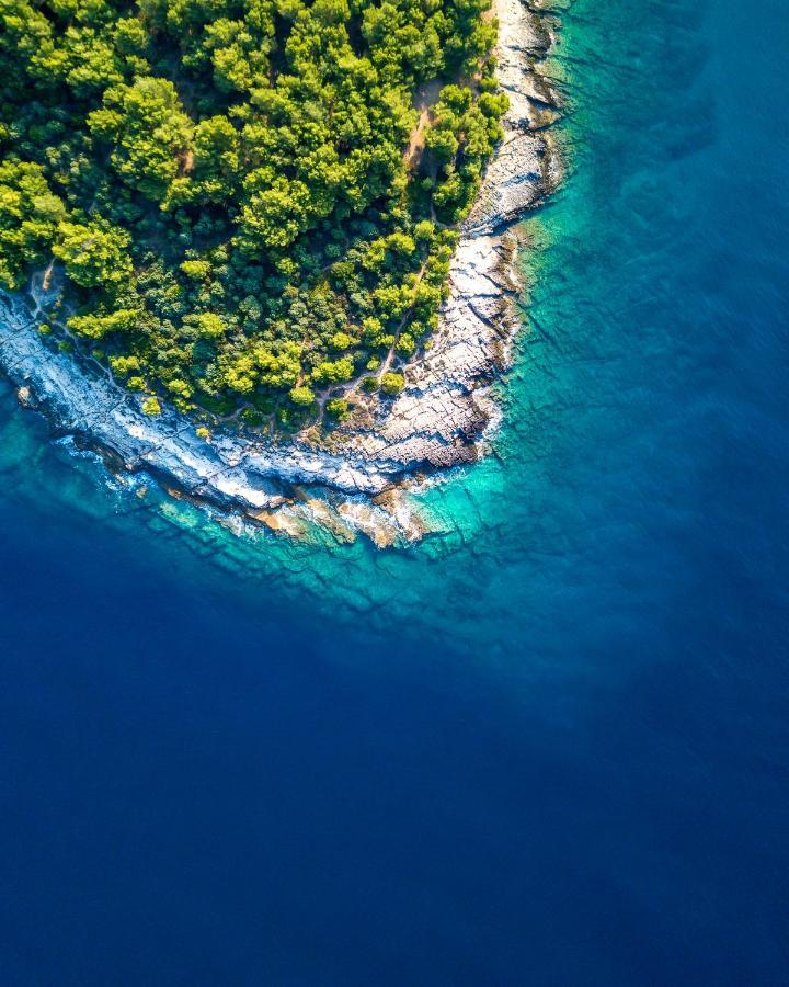 Olivea Luxury Suites 法扎纳 外观 照片