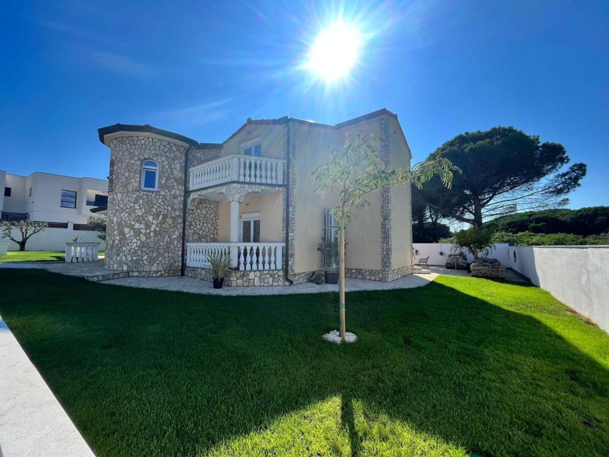 Olivea Luxury Suites 法扎纳 外观 照片